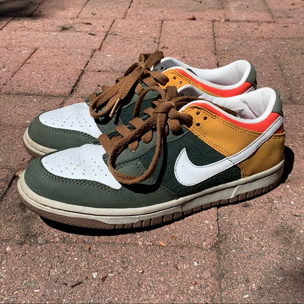 🌟 VINTAGE NIKE DUNK SB - GREAT CONDITION - OBO 🌟